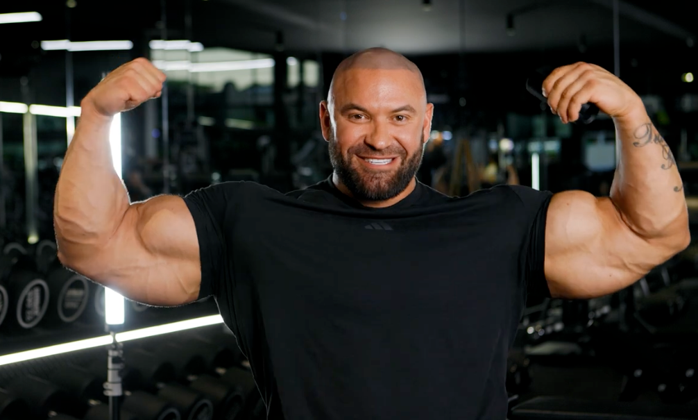 Nathan Williamson flexing